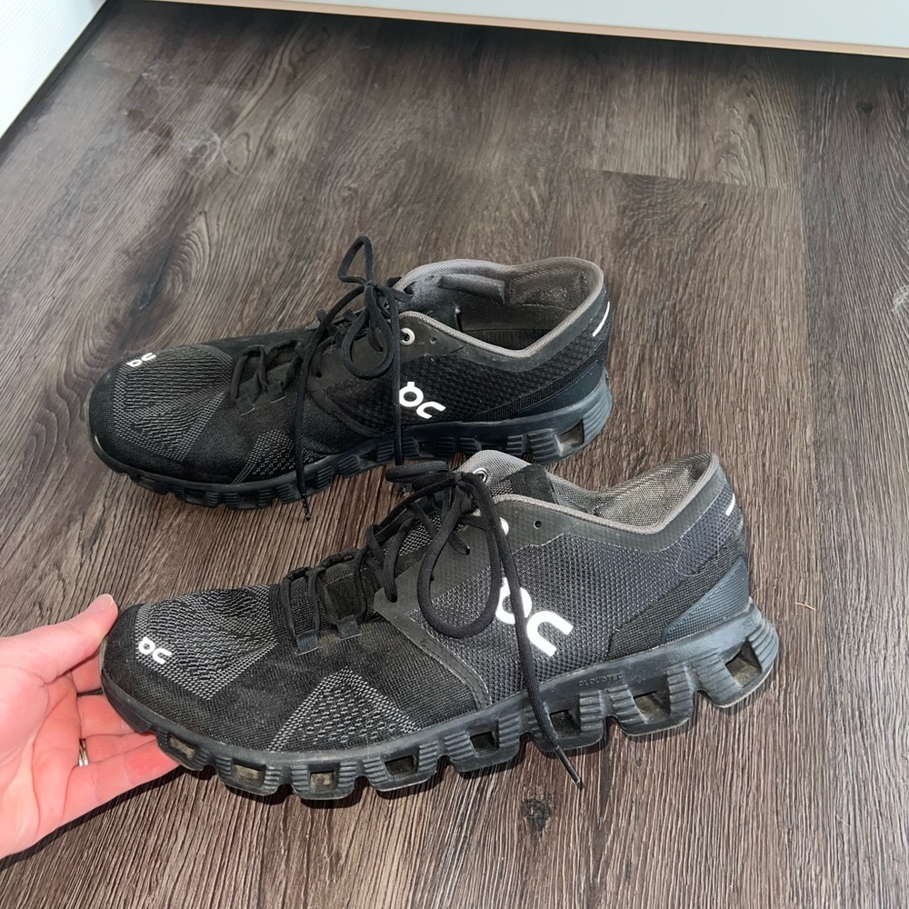 On Running Men's Black Athletic Sneakers